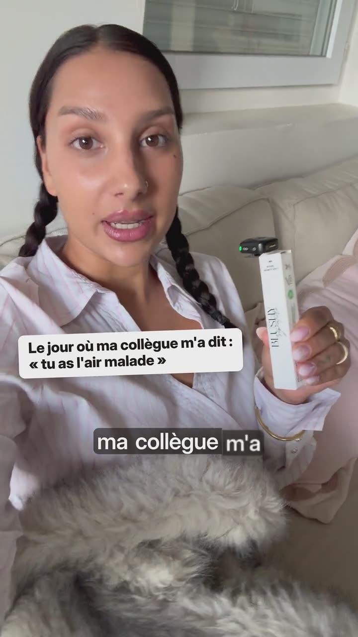 Anjou face caméra, vidéo « Le jour où ma collègue m'a dit : tu as l'air malade » pour Blushy Signature